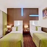 Cubix Hotel 4*