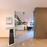 Hotel Cubix