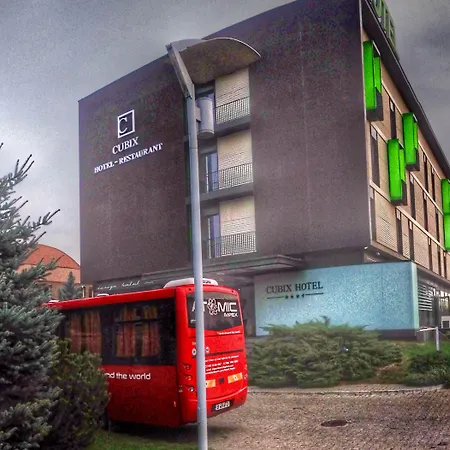 Hotel Cubix