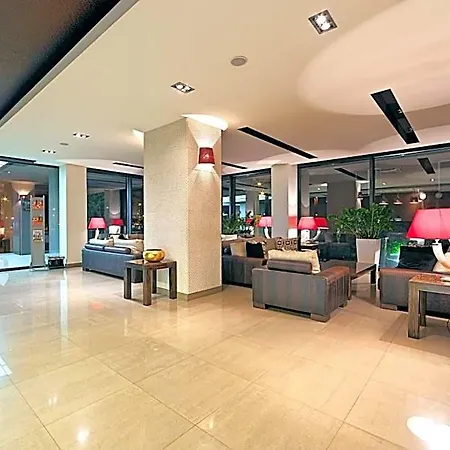 Hotel Cubix 4*
