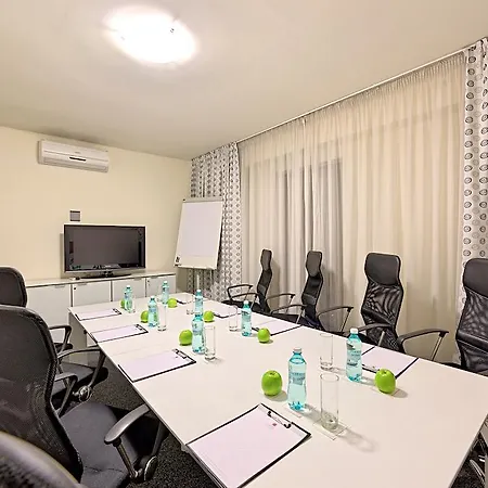 Szálloda Cubix Brassó