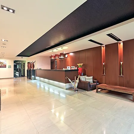 Cubix Hotel